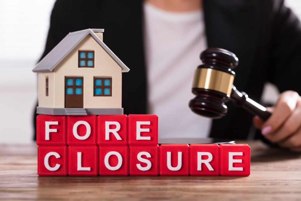 Can I Sell My Property If It's In Foreclosure? | SleeveUp Homes