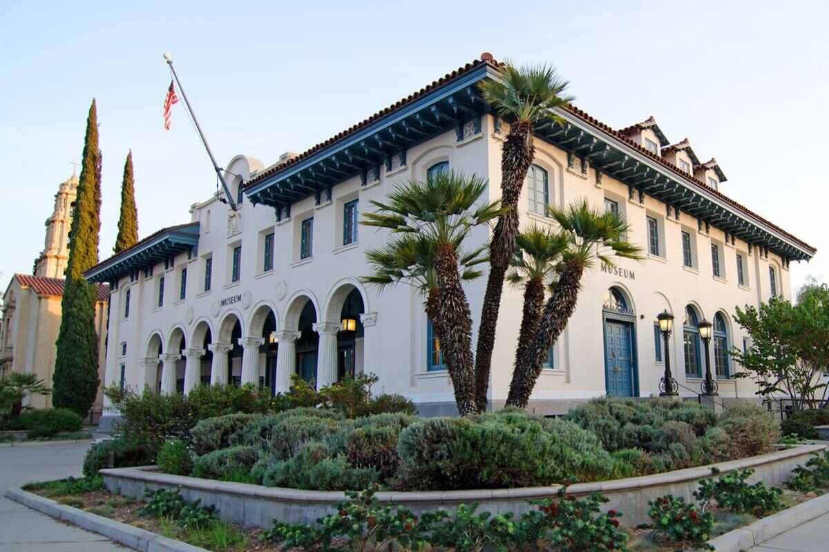 metropolitan museum riverside  california